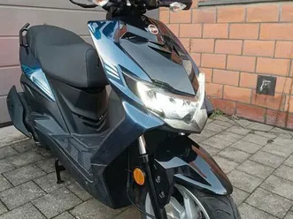 ② sym jet 4rx zw/bl, a klasse met 1,5j fabrieksgarantie