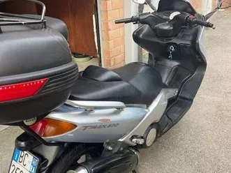 yamaha tmax 500 argento