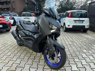yamaha x-max 300 06/2024 km.6946 unipro. grigio