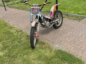 ② moteur d'essai montesa cota 315r
