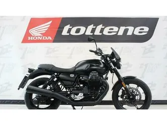 vendo moto guzzi v7 stone (2021 - 24) usata a bassano del grappa (codice 9921721) - moto.it