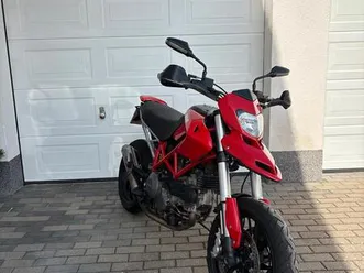 ducati hypermotard 796 a2