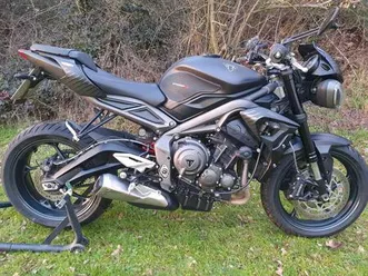 street triple r