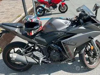 yamaha r3 carenata