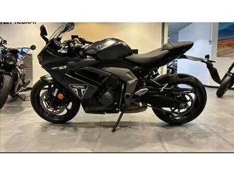 vendo triumph daytona 660 (2024 - 26) usata a roma (codice 9921743) - moto.it