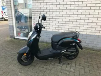 2026knallers: sym mio 45km 4-t mat zwart bj2022 9000km — scooters | sym — marktplaats