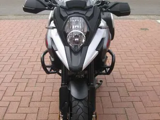 suzuki v-strom 1000