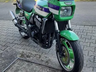 kawasaki zrx 1100