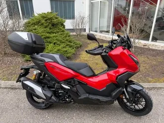 moto neuve: honda adv350