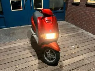 piaggio sfera 125cc 4-takt scooter — scooters | yamaha — marktplaats