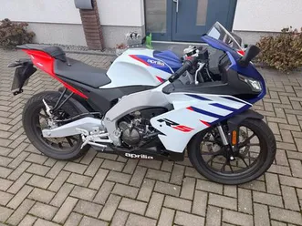 aprilia rs 125 neuwertig nur 790km
