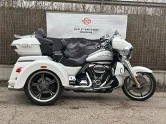 h-d trike cvo unico propiretario