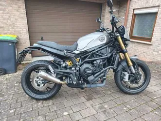 benelli leoncino 800 incl. arrow auspuff etc.