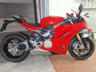 ducati panigale v4 s