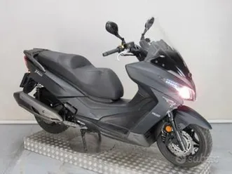 kymco x-town 300i abs
