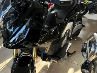 honda x-adv nero