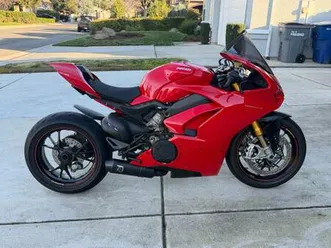 2019 ducati panigale v4s