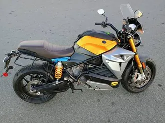 2021 energica eva ss9+ electric motorcycle