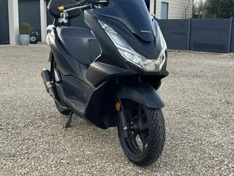 scooter honda pcx 125 excellent état