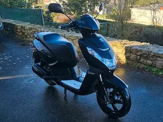 peugeot kisbee 4t euro 4 black edition