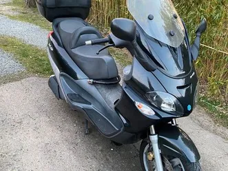 piaggio x9