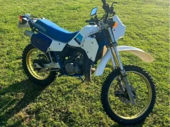 moto suzuki 125 tsx