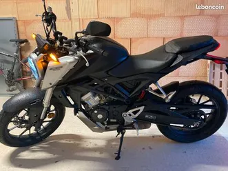 moto honda 125 cbr excellent état