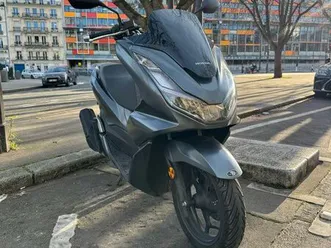 honda pcx 125 – excellent état – faible kilométrage