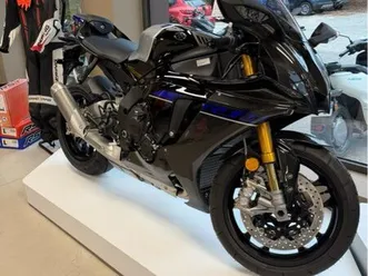 yamaha r1m homologuée