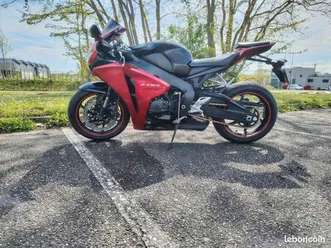 honda cbr1000rr fireblade