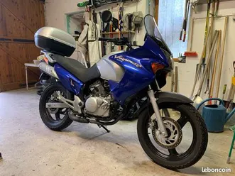 moto honda 125 varadero