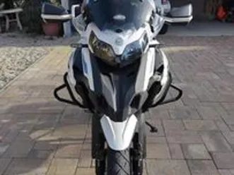 moto benelli 502trk x