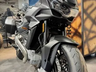 moto guzzi v100 mandello 2026 1000 cm3 | moto roadster | 151 km | gris | 78150 le chesnay