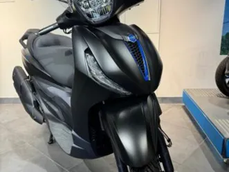 piaggio beverly s 400 2026 400 cm3 | scooter | 151 km | noir | 78150 le chesnay