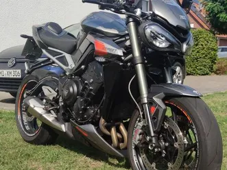 triumph street triple 765 rs