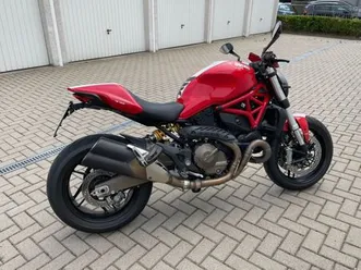 ducati monster 821 stripe