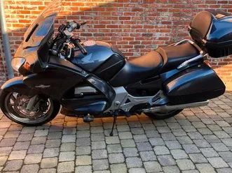 ② pan honda européen st 1300