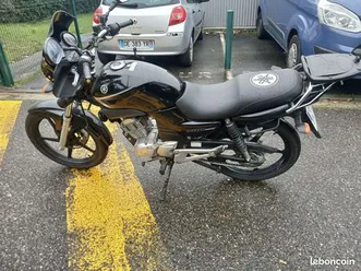 vend moto yamaha 125 ybr