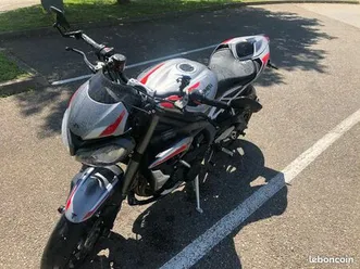 triumph street triple rs