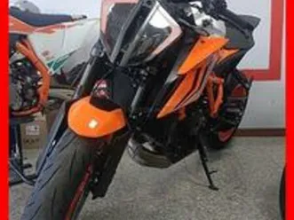 ktm 1290 super duke r garanzia+permute+rate+promo