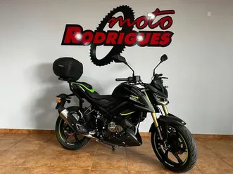 qj motor srk 125s - topcase incluída e garantia de fábrica até 12/2030 benavente