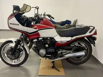 honda cbx 550 rosso