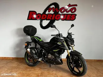 qj motor srk 125s - topcase incluída e garantia de fábrica até 12/2030