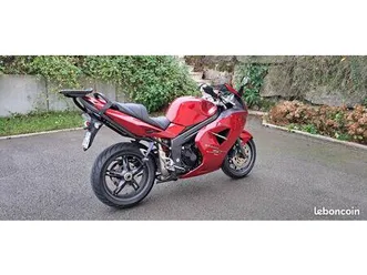 triumph 1050 sprint st