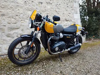triumph street cup 900