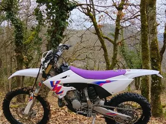 125 yz-e 2024