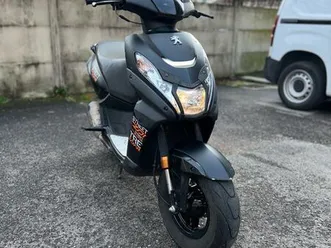 streetzone 2t injection 2019 – kisbee – très bon état