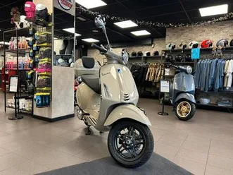 ② vespa primavera 125 cc classic
