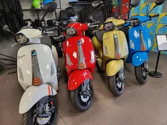 ② vespa sprint 50 cc avec une réduction de 250€