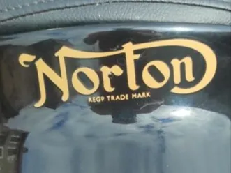 norton commando fastback